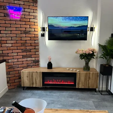 Loft W Centrum Z Jacuzzi Apartment *