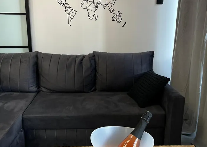 Loft W Centrum Z Jacuzzi شقة *